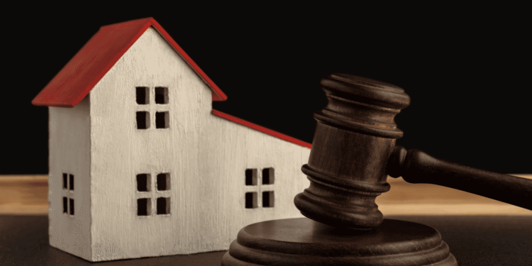 How Family Law Attorneys Resolve Property Dispute Issues
