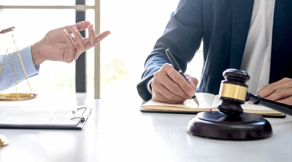 How Personal Injury Firms Handle Multi-Party Crash Claims