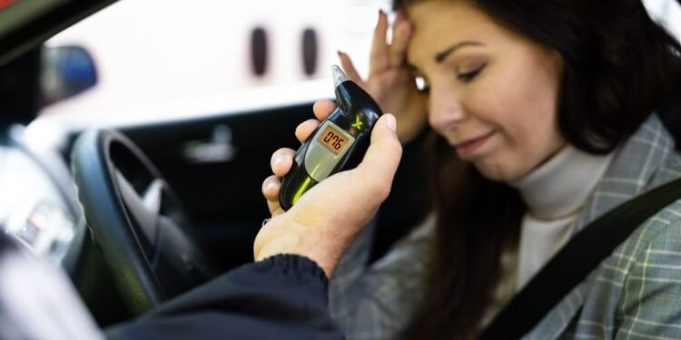 How a DUI Lawyer Challenges Breathalyzer Test Results 6 How a DUI Lawyer Challenges Breathalyzer Test Results